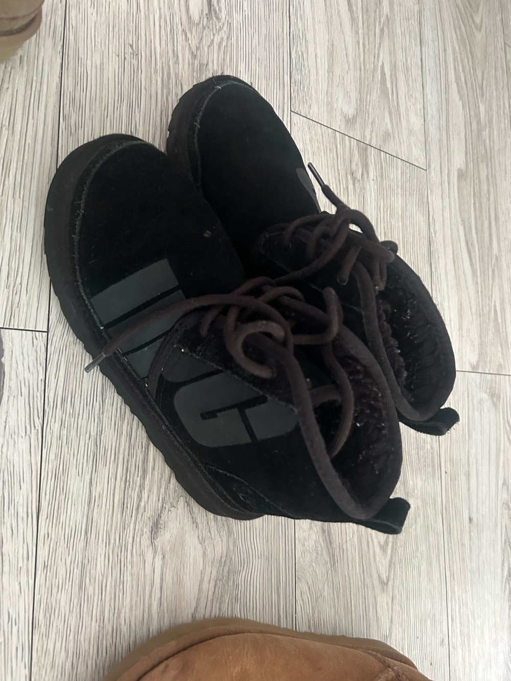 Black Ugg